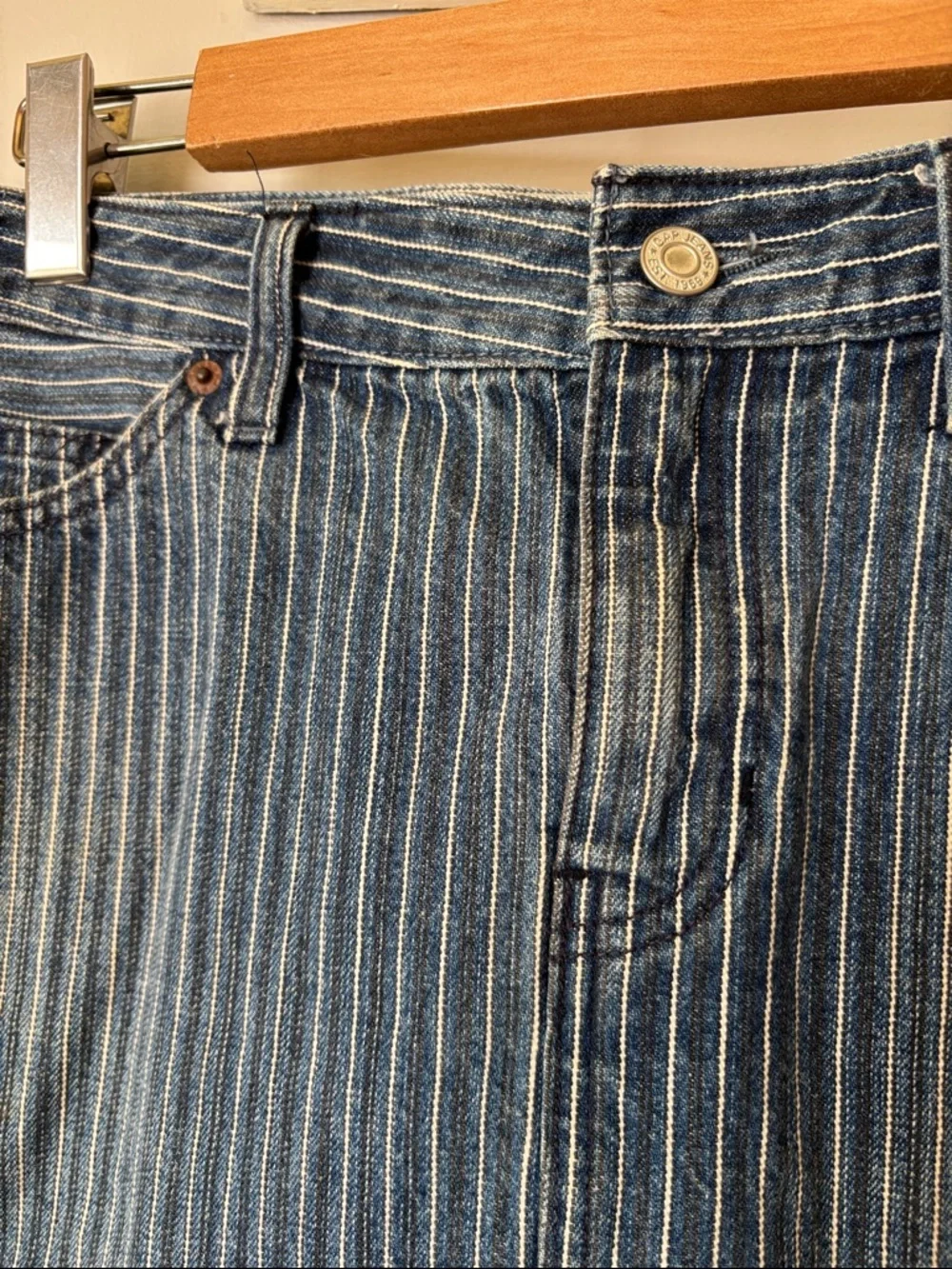 Vintage Y2K GAP Striped Denim Pencil Skirt Blue Slit Mid Rise Size M ( Size 6) - Picture 5 of 11